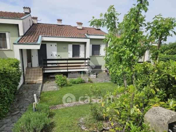 Villetta a schiera in residenziale in Strada Vicinale Costa di Vho