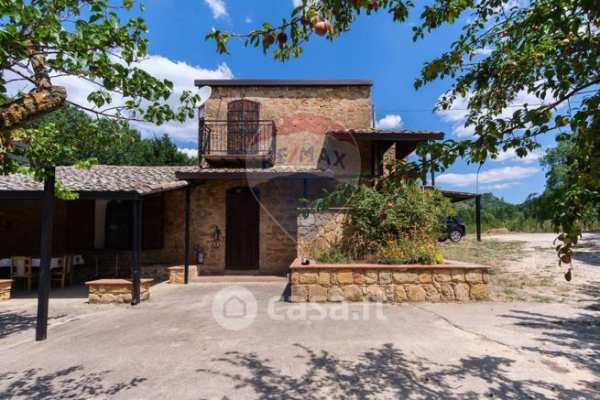 Rustico/casale in residenziale in Contrada Costantino