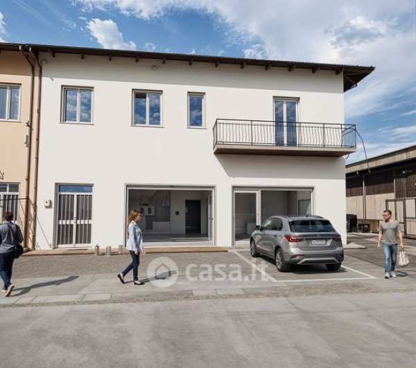 Capannone in commerciale in Via Lando Landucci 22