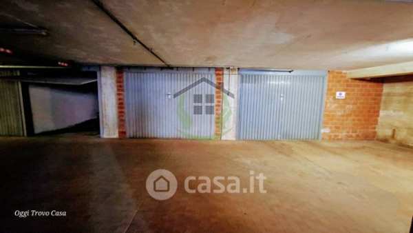 Box/posto auto in residenziale in Via Donato Bramante 89
