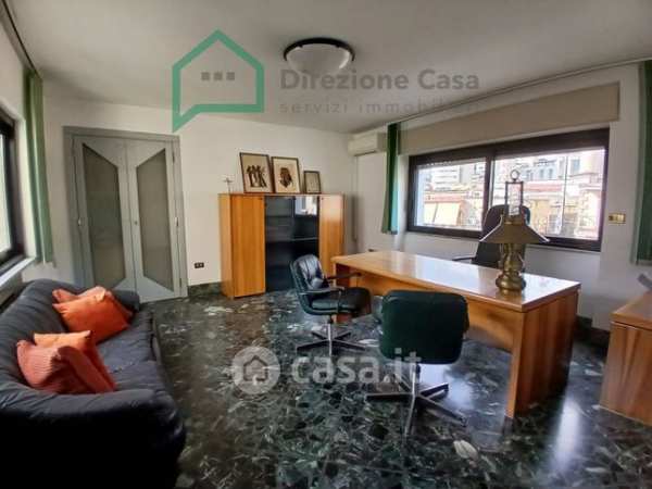 Ufficio in commerciale in Via Pietro Raimondi