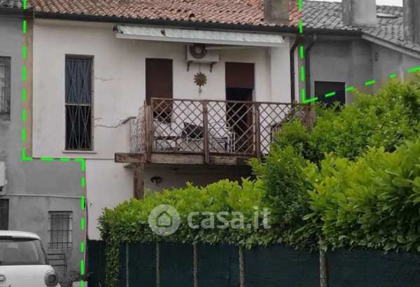 Appartamento in residenziale in Via Cavin Caselle 209
