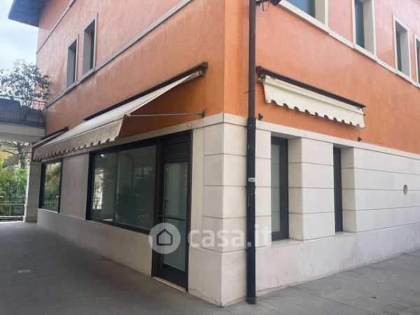 Ufficio in commerciale in Via Campo Marzio 6 G