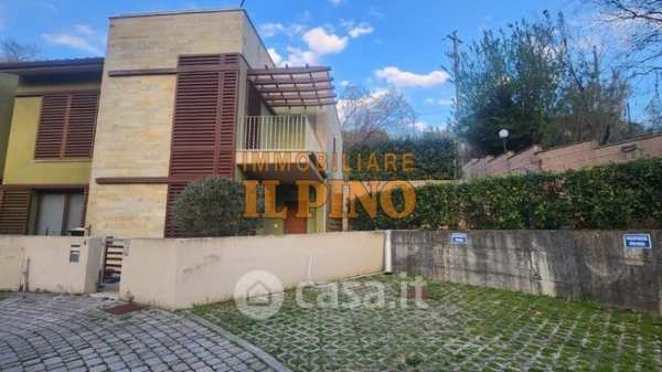 Villetta a schiera in residenziale in Via Rita Atria