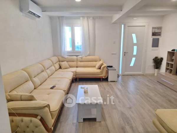 Villetta a schiera in residenziale in Via Romana Est