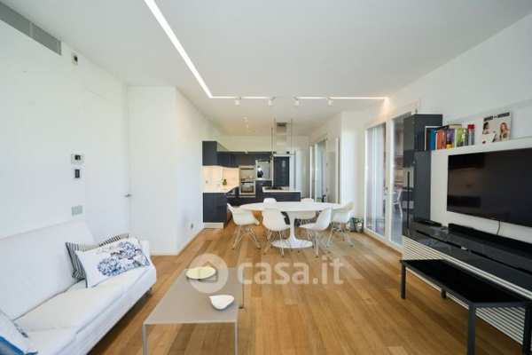 Attico/mansarda in residenziale in Viale Luigi Cadorna