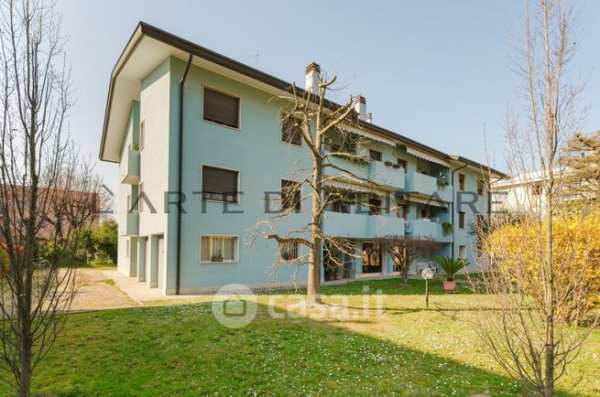 Box/posto auto in residenziale in Via Piave 1