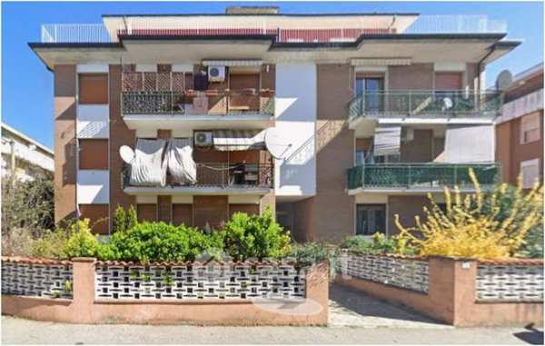 Appartamento in residenziale in Via Papa Giovanni XXIII 3