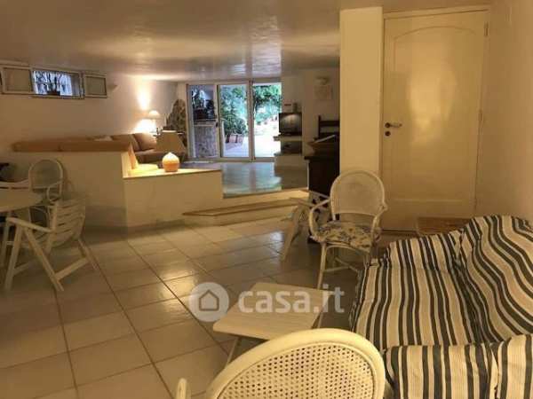 Appartamento in residenziale in Via del Poggio 8