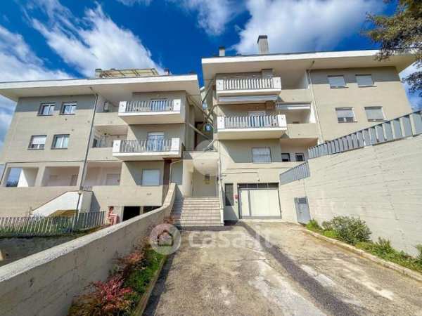 Appartamento in residenziale in Via Cona 104