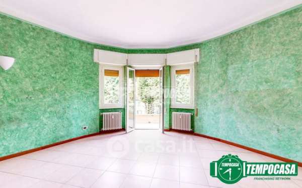 Appartamento in residenziale in Via Ugo Foscolo 1