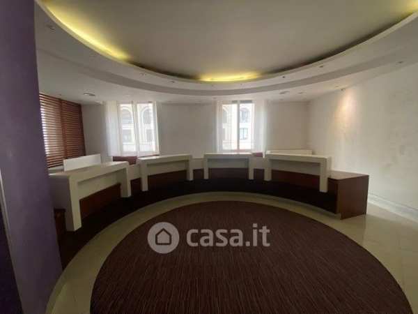 Ufficio in commerciale in Via Barberini