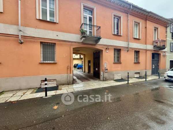 Box/posto auto in residenziale in Via San Pio V 27