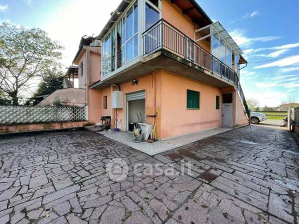 Villetta a schiera in residenziale in Via posta