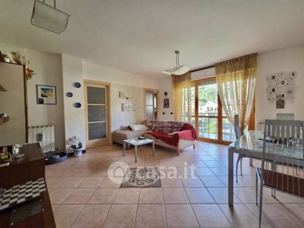 Appartamento in residenziale in Via Vignara 1