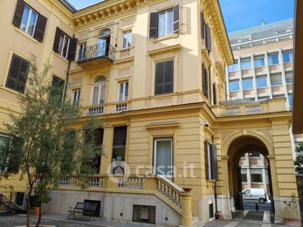 Ufficio in commerciale in Via Abruzzi