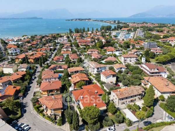 Appartamento in residenziale in Via Morandi 30