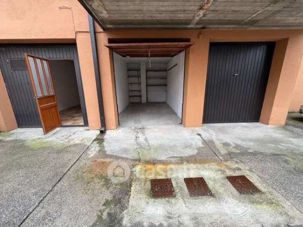 Box/posto auto in residenziale in Corso Martiri della LibertÃ 