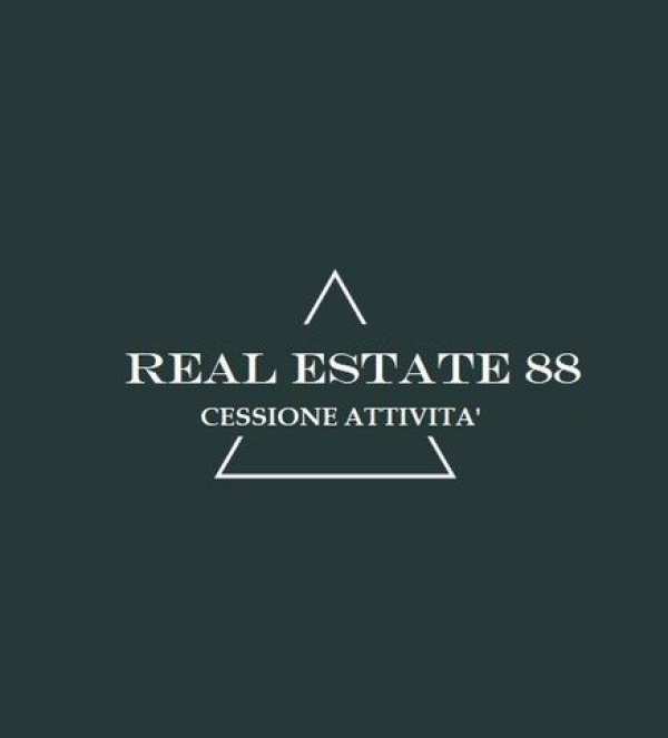 Attivitã /licenza (con o senza mura) in commerciale in 