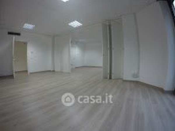 Ufficio in commerciale in Viale di Trastevere