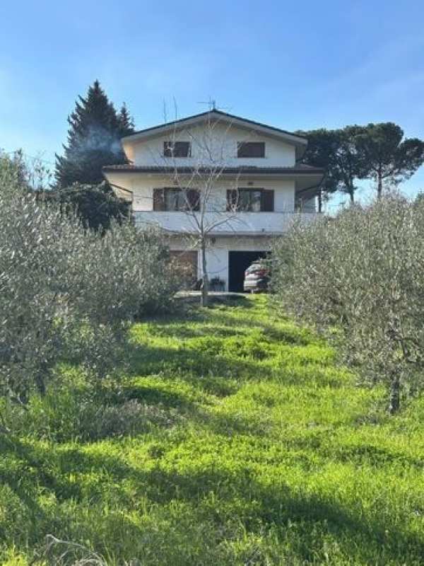 Villa in residenziale in Via Teate 2
