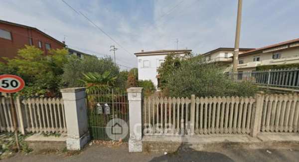 Casa indipendente in residenziale in Via San Francesco 30