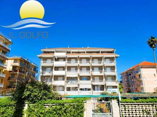 Appartamento in residenziale in Via degli Aranci 6