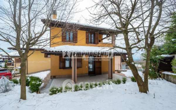 Casa indipendente in residenziale in Via Brenta 656