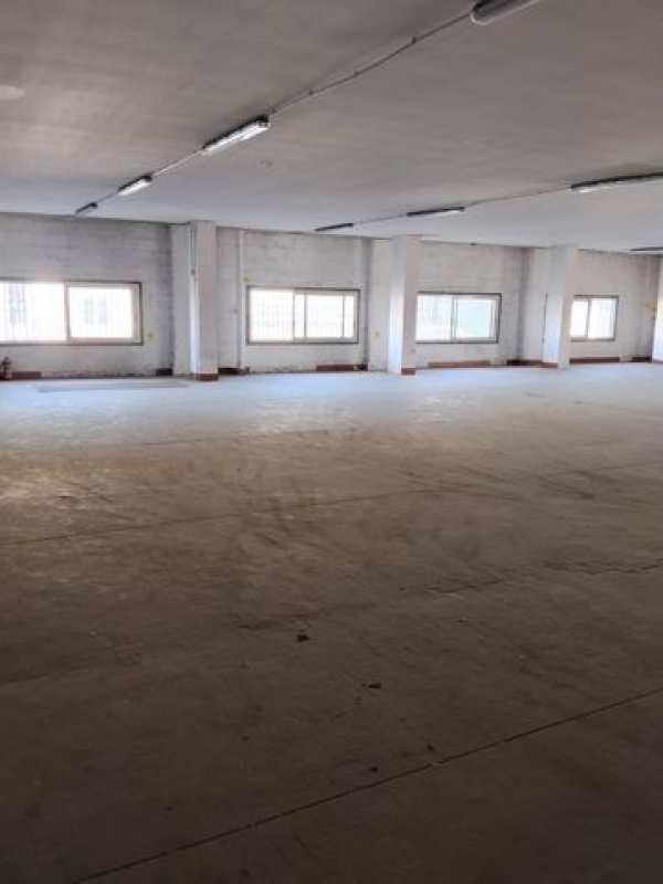 Capannone in commerciale in Via Augusto Righi