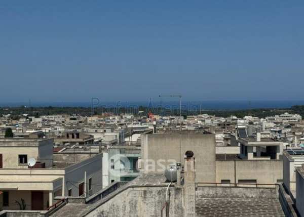 Casa indipendente in residenziale in 