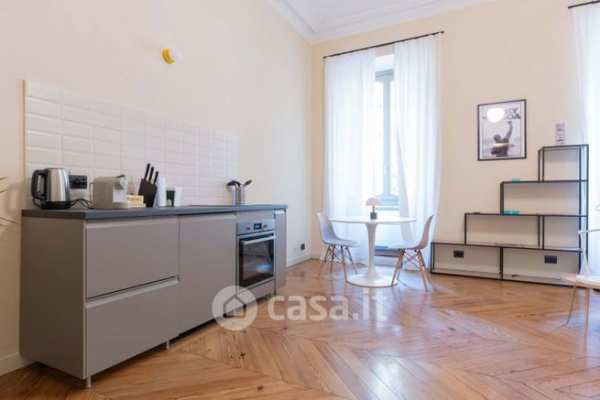 Appartamento in residenziale in Via Giovanni Camerana 14
