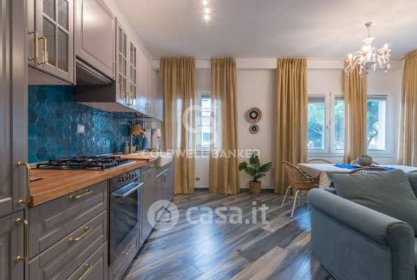 Appartamento in residenziale in Viale Romagna 56