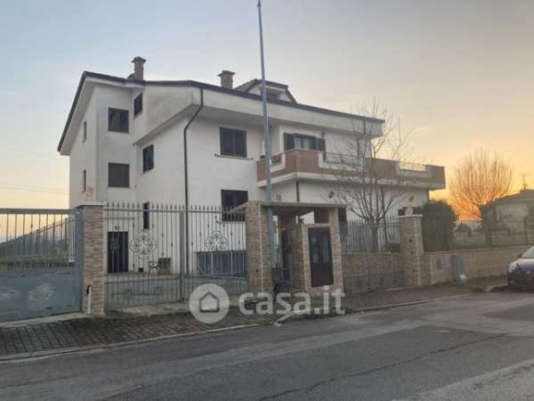 Appartamento in residenziale in Via Polledrera