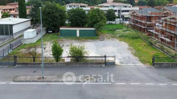 Capannone in commerciale in Viale G. Marconi 133