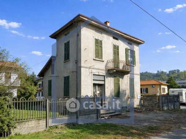 Casa indipendente in residenziale in Via Dogana 5
