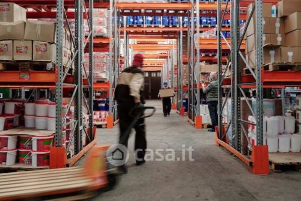 Capannone in commerciale in Via Tiburtina