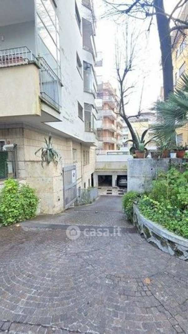 Box/posto auto in residenziale in Via della Camilluccia 23