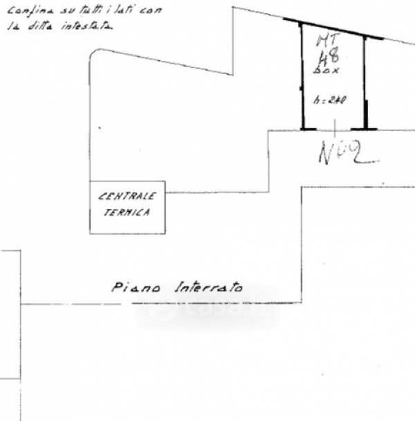 Box/posto auto in residenziale in Via Roma 9