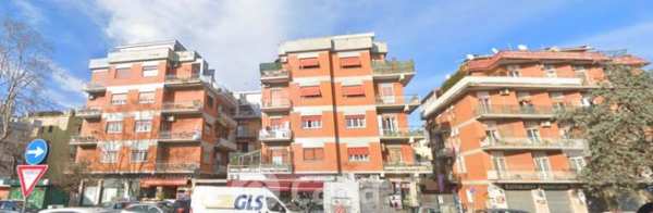 Appartamento in residenziale in Via Ezio VANONI 13