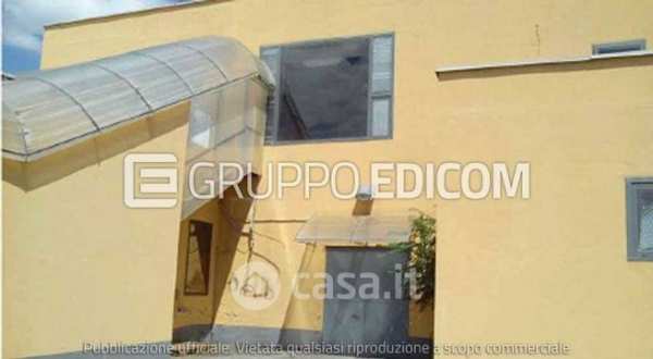 Capannone in commerciale in Via Vittorio Bottego