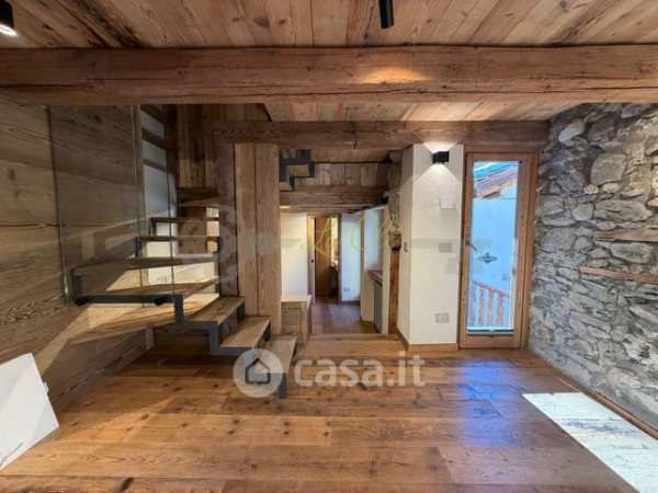 Appartamento in residenziale in Via Passerin D'Entreves 11 A