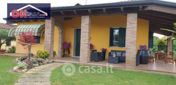 Villa in residenziale in Via Ignazio Silone