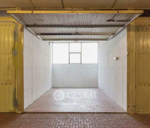 Box/posto auto in residenziale in Via Francesco Saverio Mosso 29