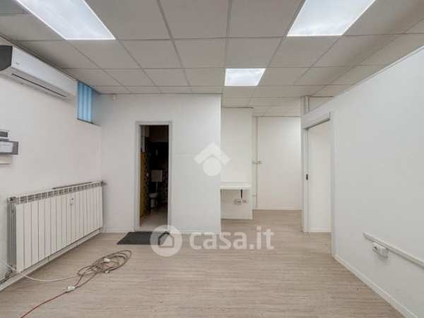 Ufficio in commerciale in Via Bergamo