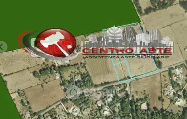 Terreno agricolo in commerciale in Via Paisiello