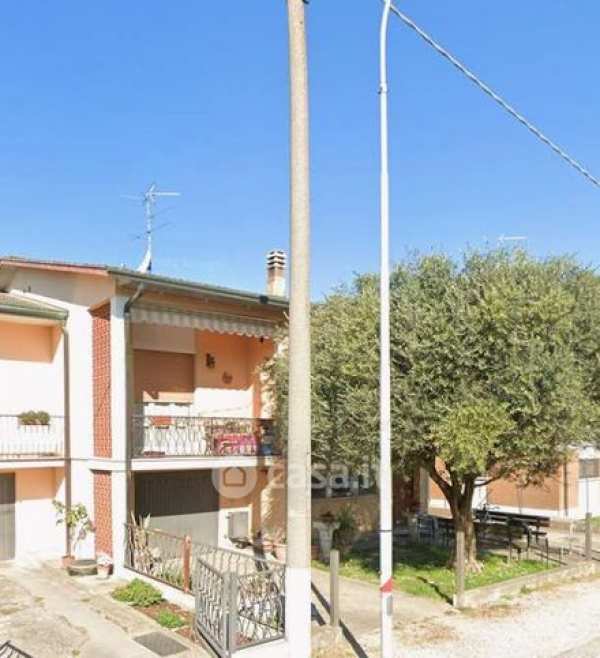 Villetta a schiera in residenziale in Via Genova