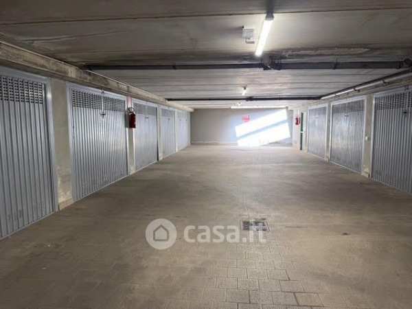 Box/posto auto in residenziale in Via Piave 14