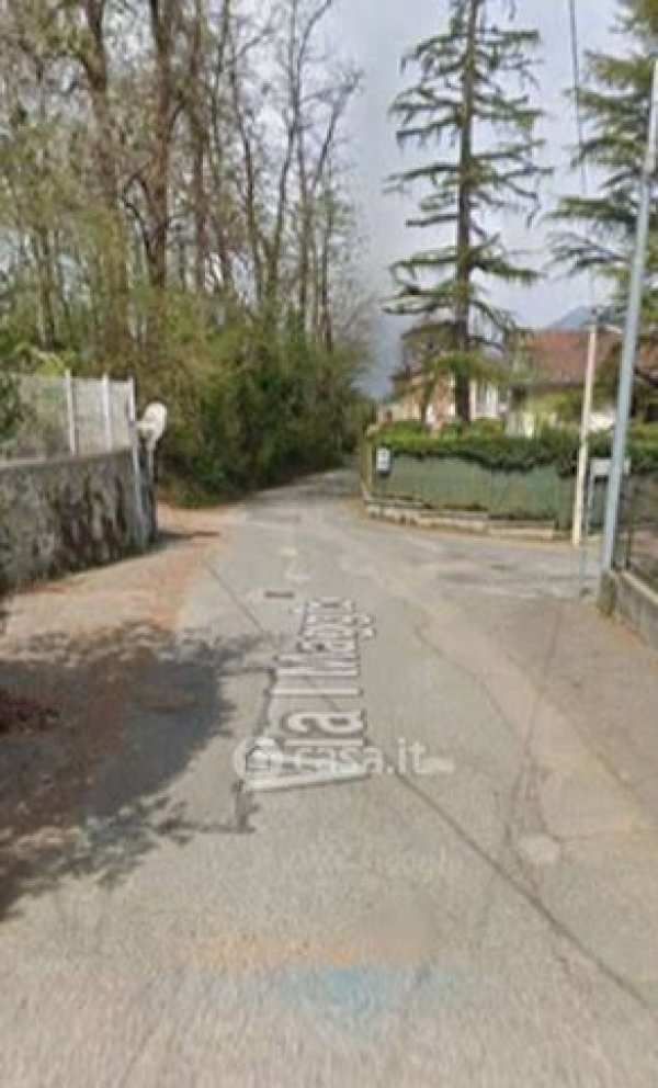 Box/posto auto in residenziale in Via I° Maggio