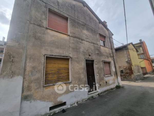 Casa indipendente in residenziale in Via Don Giovanni Minzoni