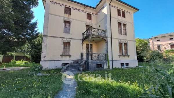 Villa in residenziale in bruo dal maso